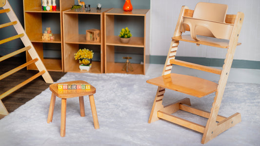 Montessori table and chair set