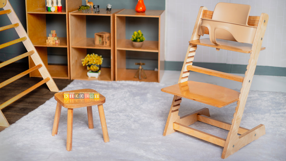 Montessori table and chair set